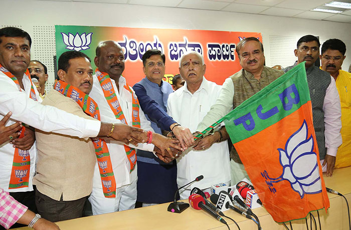 ಇಬ್ಬರು ಜೆಡಿಎಸ್ ಶಾಸಕರು ಬಿಜೆಪಿ ಸೇರ್ಪಡೆ